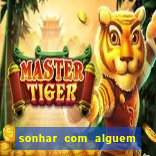 sonhar com alguem jogando cartas de tarot